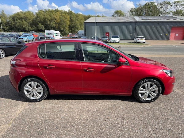 Used Peugeot 308 2014 for sale - 76181084: Photo 8