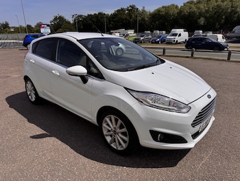 Used Ford Fiesta 2016 for sale - 79033112: Photo
