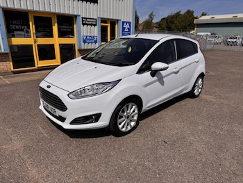 Used Ford Fiesta 2016 for sale - 79033112: Photo