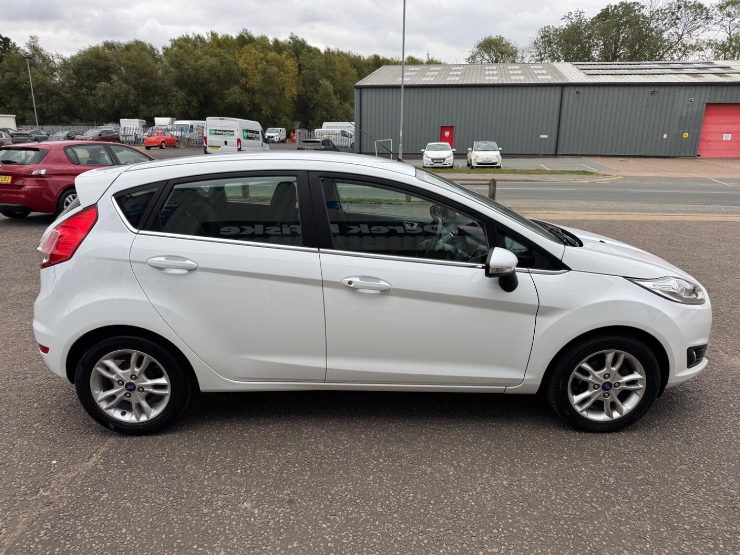 Used Ford Fiesta 2016 for sale - 76904648: Photo 8