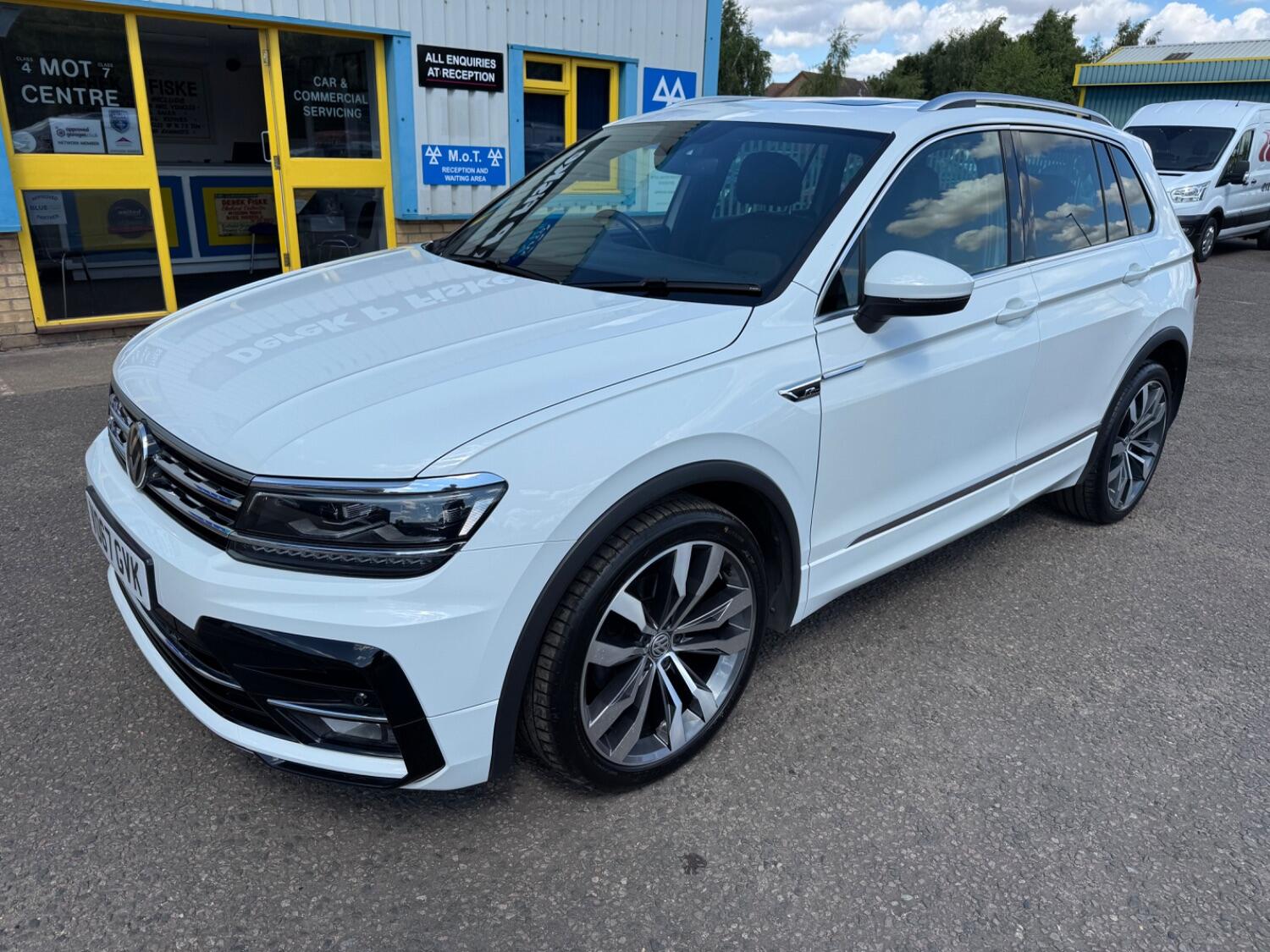 Used Volkswagen Tiguan 2017 for sale - 76181075: Photo 3