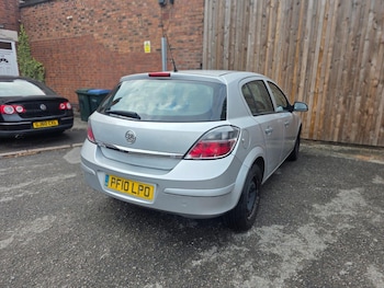 Used Vauxhall Astra 2010 for sale - 75949519: Photo