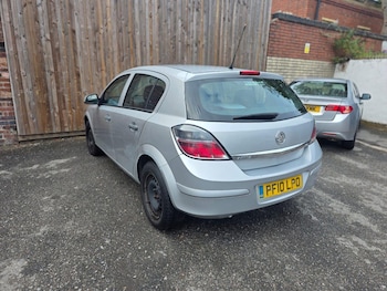 Used Vauxhall Astra 2010 for sale - 75949519: Photo