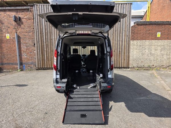Used Ford Tourneo Connect 2016 for sale - 74725649: Photo 17