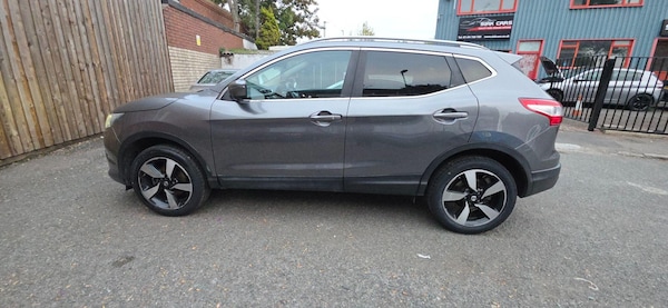 Used Nissan Qashqai 2015 for sale - 76246650: Photo 10