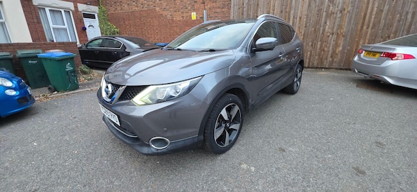 Used Nissan Qashqai 2015 for sale - 76246650: Photo 2