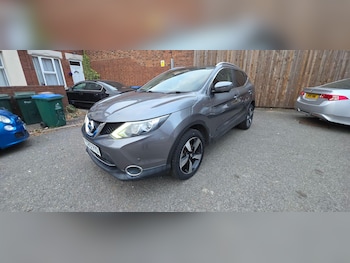 Used Nissan Qashqai 2015 for sale - 76246650: Photo 2