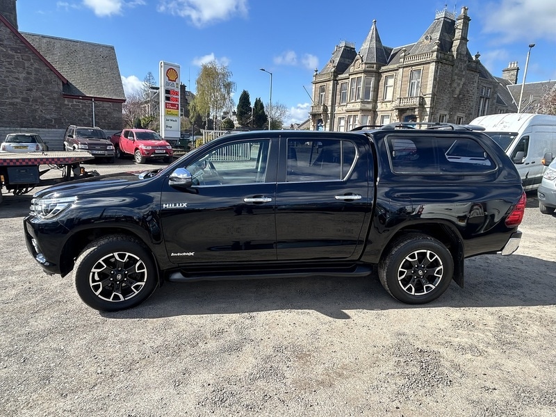 Used Toyota Hilux 2018 for sale - 78197531: Photo 3