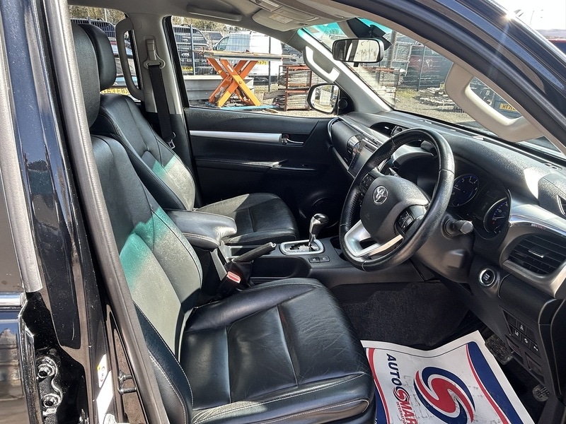 Used Toyota Hilux 2018 for sale - 78197531: Photo 5