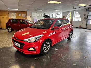 Used Hyundai i20 2019 for sale - 79468741: Photo