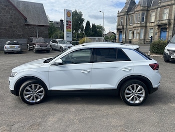 Used Volkswagen T-Roc 2018 for sale - 79124643: Photo
