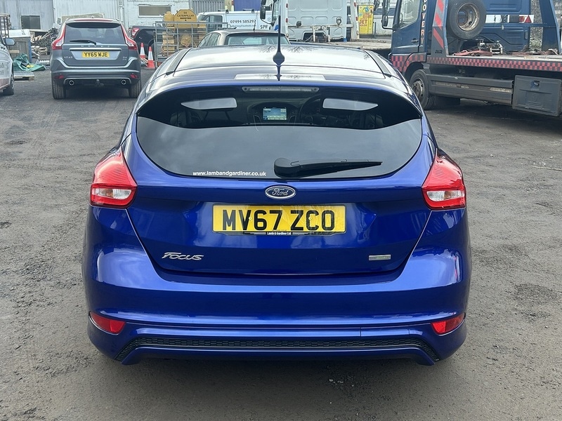 Used Ford Focus 2017 for sale - 77990189: Photo 4