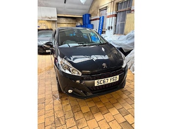 Used Peugeot 208 2017 for sale - 79468748: Photo