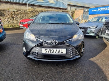 Used Toyota Yaris 2019 for sale - 79434376: Photo