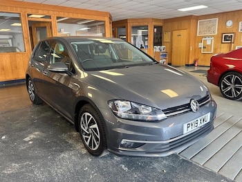 Used Volkswagen Golf 2019 for sale - 79370134: Photo