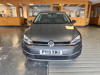 Used Volkswagen Golf 2019 for sale - 79370134: Photo