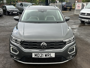 Used Volkswagen T-Roc 2021 for sale - 78847400: Photo