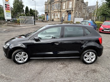 Used Volkswagen Polo 2017 for sale - 79434415: Photo
