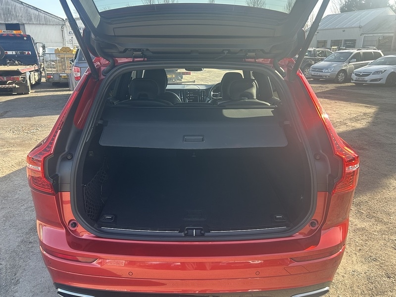 Used Volvo XC60 2021 for sale - 77974525: Photo 5