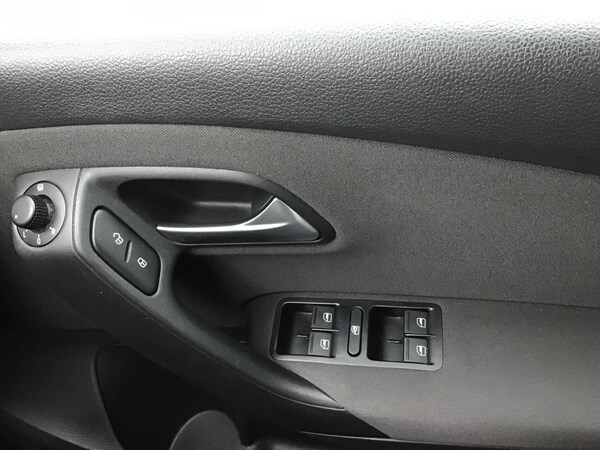 Used Volkswagen Polo 2012 for sale - 76072854: Photo 17