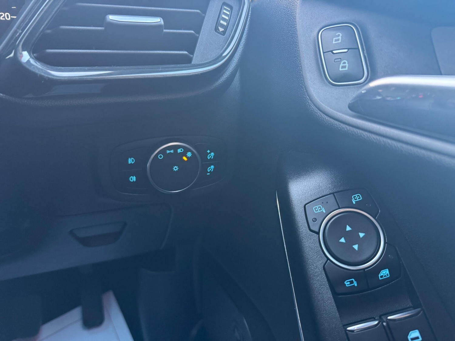 Used Ford Fiesta 2018 for sale - 77015318: Photo 24