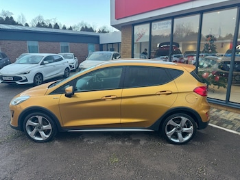 Used Ford Fiesta 2018 for sale - 77015318: Photo