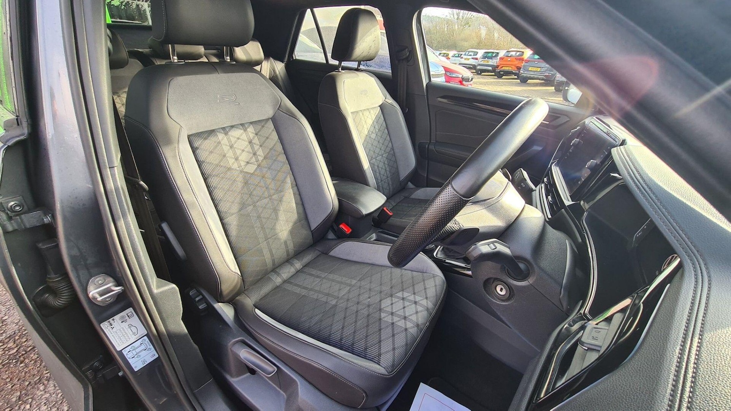 Used Volkswagen T-Roc 2022 for sale - 77625688: Photo 13