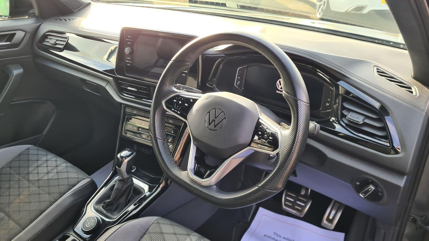 Used Volkswagen T-Roc 2022 for sale - 77625688: Photo 24