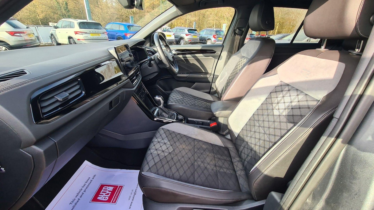 Used Volkswagen T-Roc 2022 for sale - 77625688: Photo 25