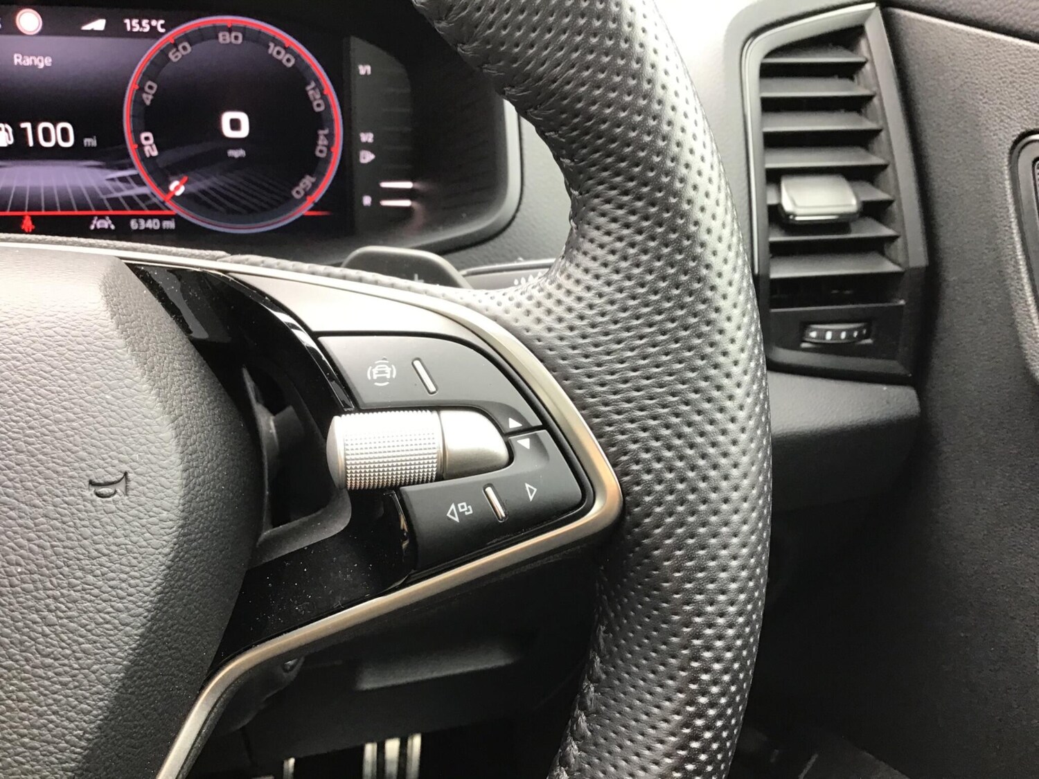 Used Skoda Karoq 2024 for sale - 75478026: Photo 23