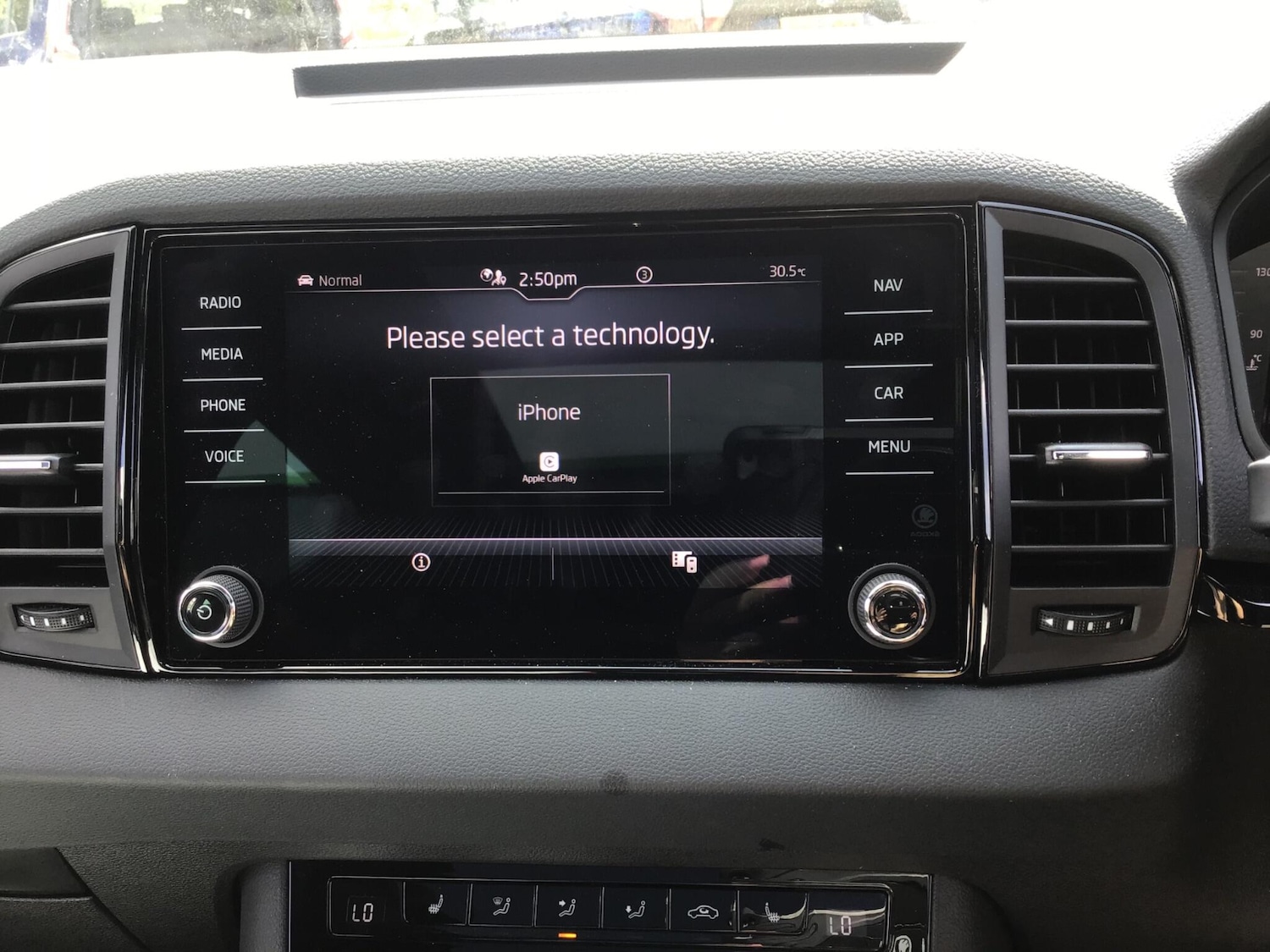 Used Skoda Karoq 2024 for sale - 76993679: Photo 26