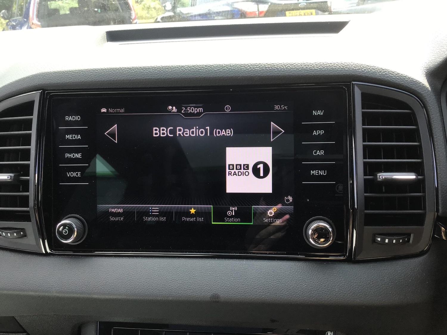 Used Skoda Karoq 2024 for sale - 76993679: Photo 27