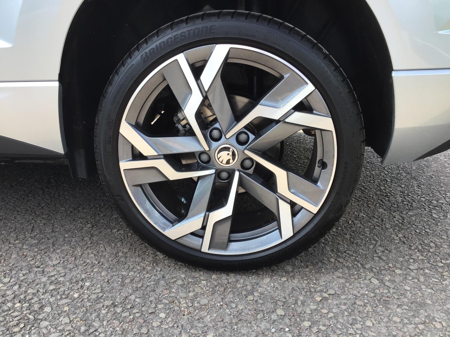 Used Skoda Karoq 2024 for sale - 76993679: Photo 33