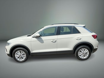Used Volkswagen T-Roc 2023 for sale - 78982536: Photo