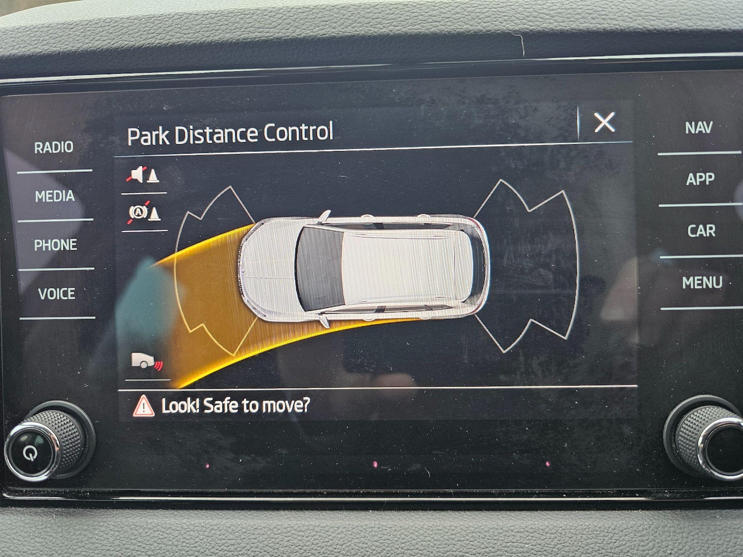 Used Skoda Karoq 2022 for sale - 76728259: Photo 22