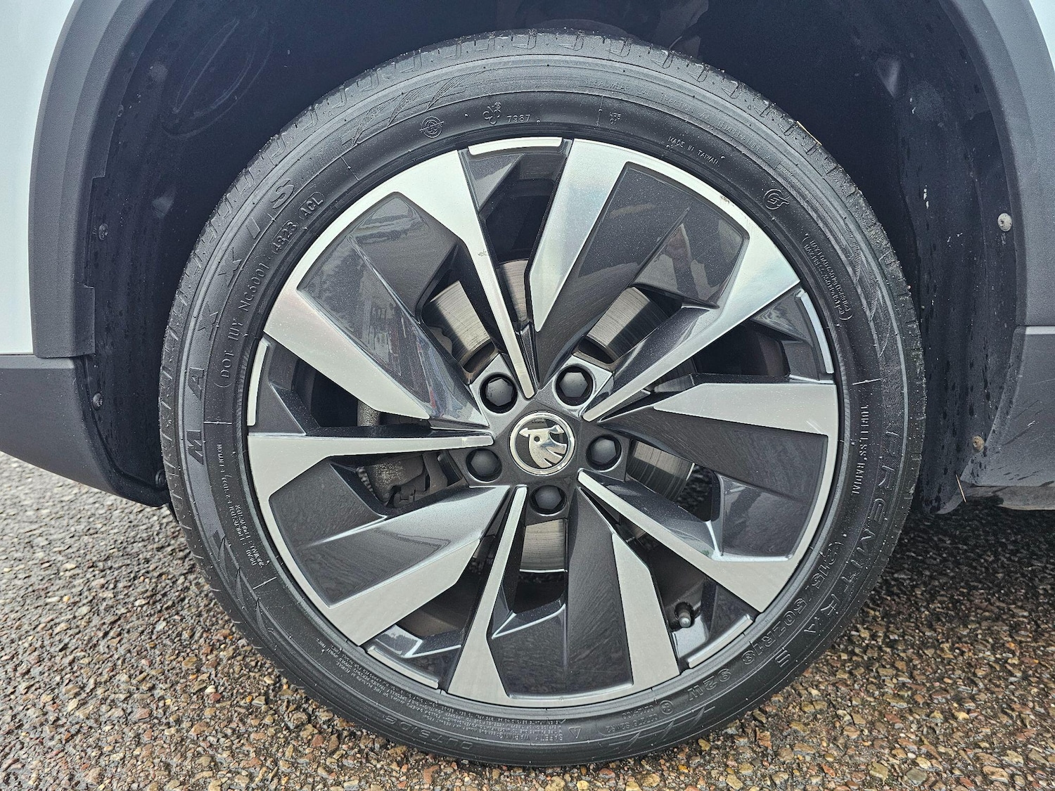 Used Skoda Karoq 2022 for sale - 76728259: Photo 27