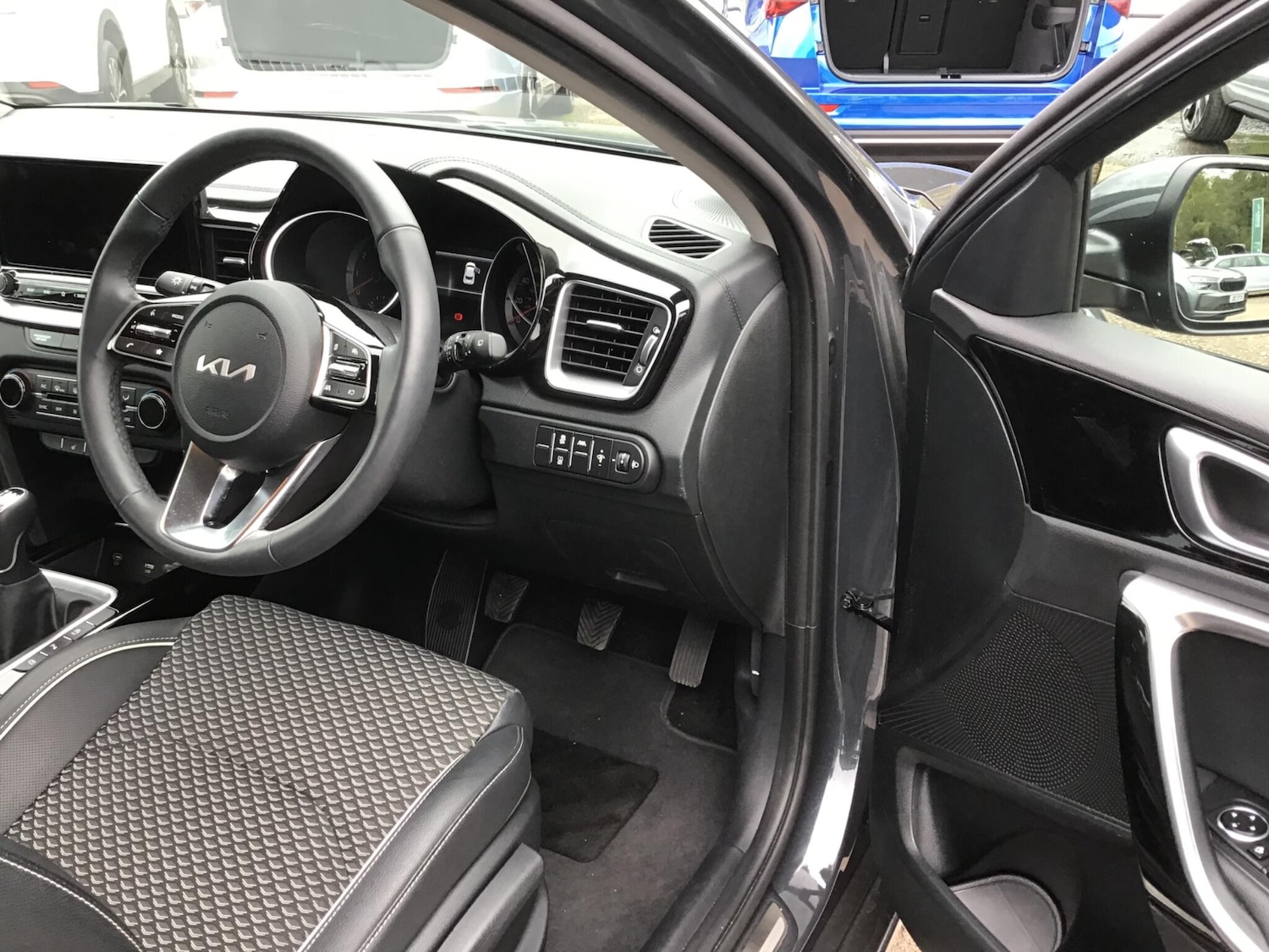 Used Kia XCeed 2023 for sale - 76388129: Photo 11