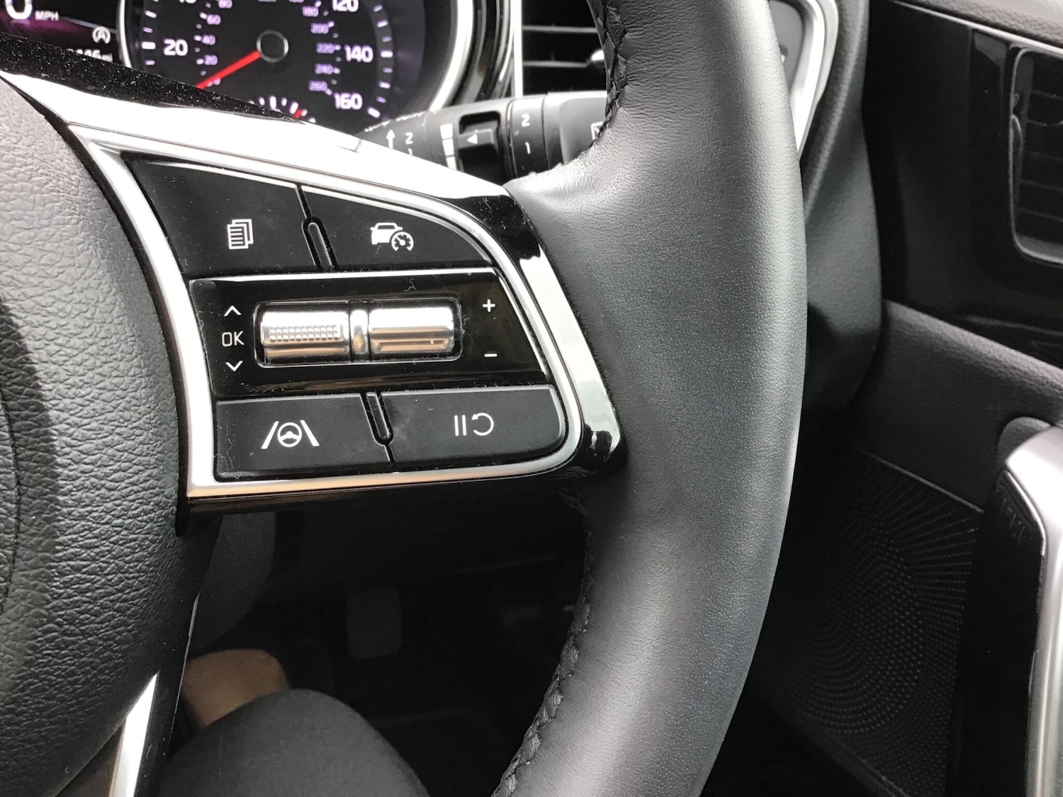 Used Kia XCeed 2023 for sale - 76388129: Photo 31