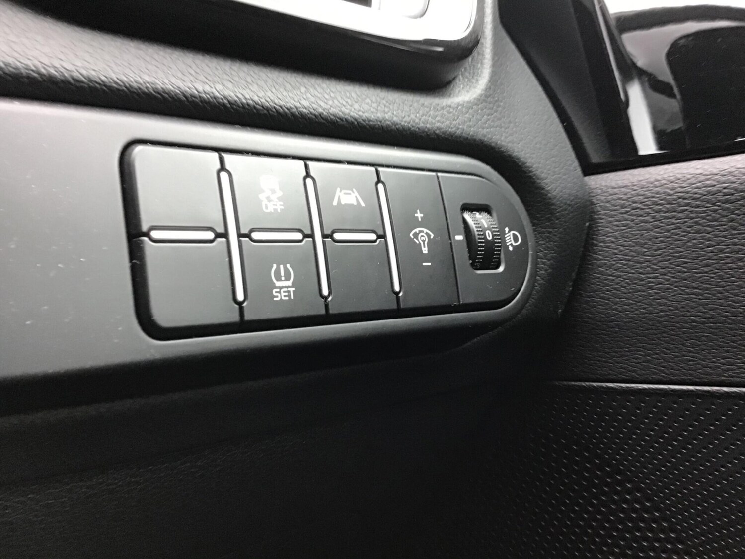 Used Kia XCeed 2023 for sale - 76388129: Photo 32