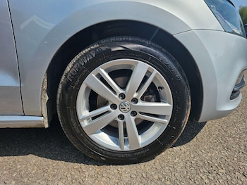 Used Volkswagen Polo 2017 for sale - 75577472: Photo