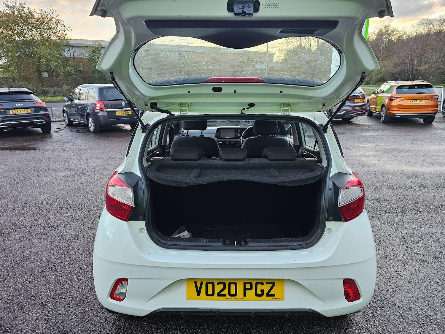 Used Hyundai i10 2020 for sale - 76689537: Photo 14