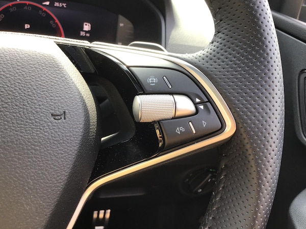 Used Skoda Karoq 2024 for sale - 75477543: Photo 30