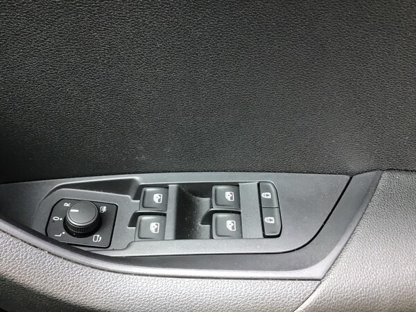 Used Skoda Karoq 2024 for sale - 75477543: Photo 33