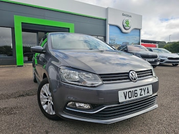 Used Volkswagen Polo 2016 for sale - 75708712: Photo