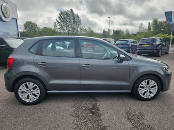 Used Volkswagen Polo 2016 for sale - 75708712: Photo