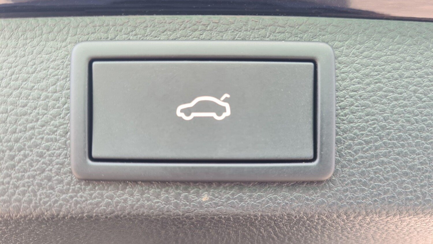 Used Skoda Karoq 2023 for sale - 75978372: Photo 17