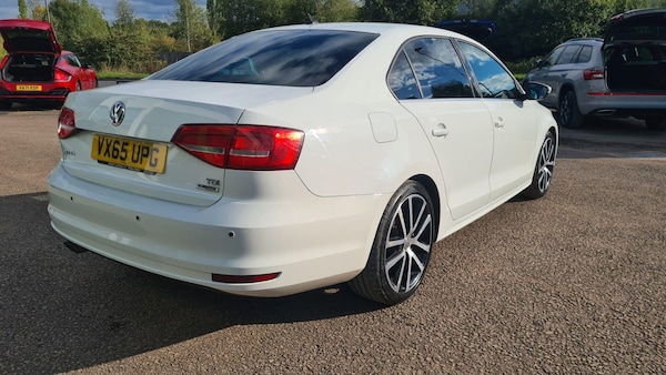 Used Volkswagen Jetta 2015 for sale - 76214106: Photo 11