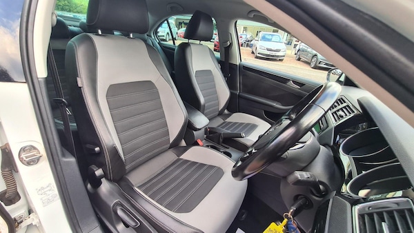 Used Volkswagen Jetta 2015 for sale - 76214106: Photo 15