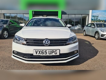 Used Volkswagen Jetta 2015 for sale - 76214106: Photo 2