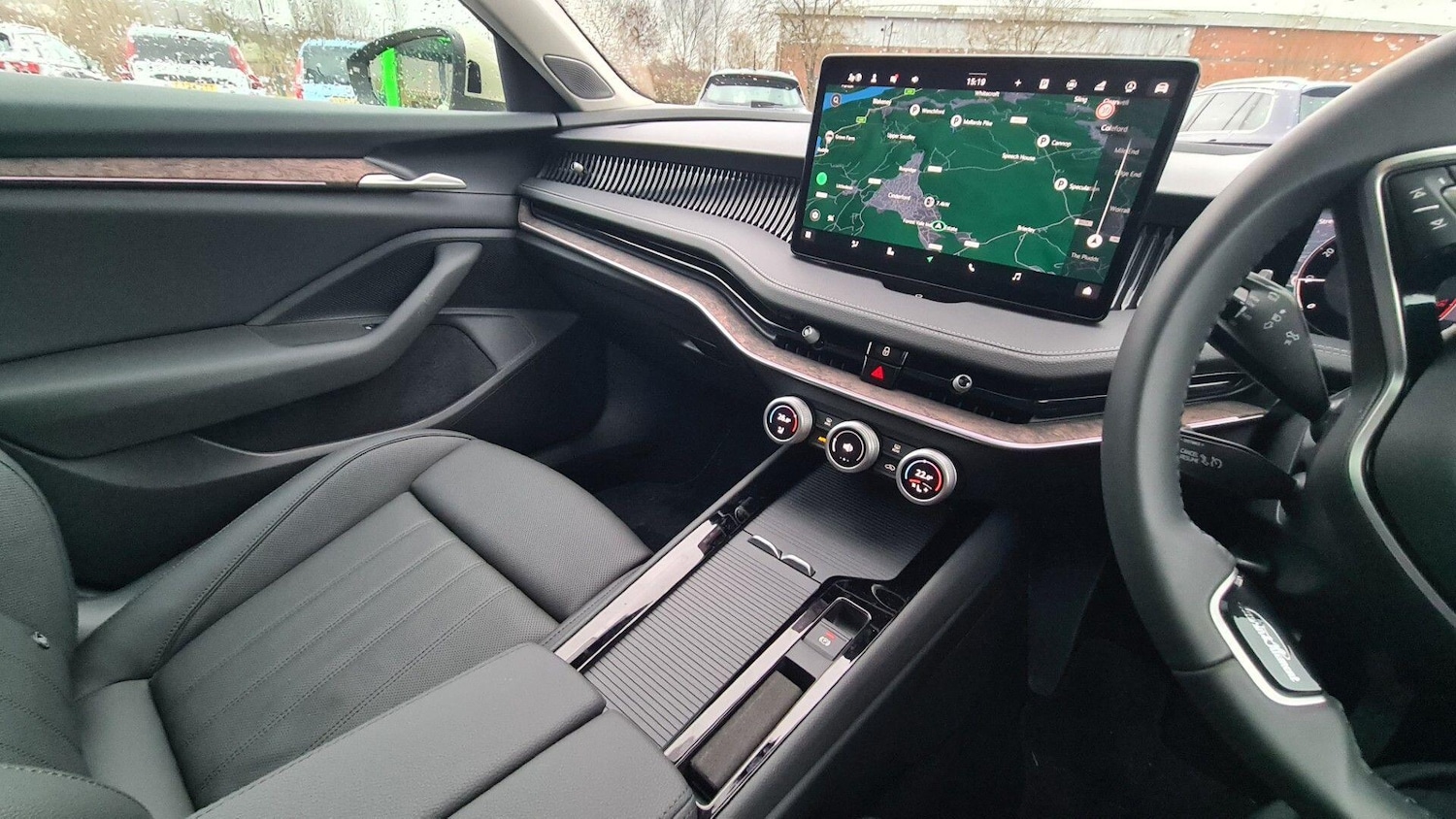 Used Skoda Superb 2025 for sale - 77387117: Photo 11